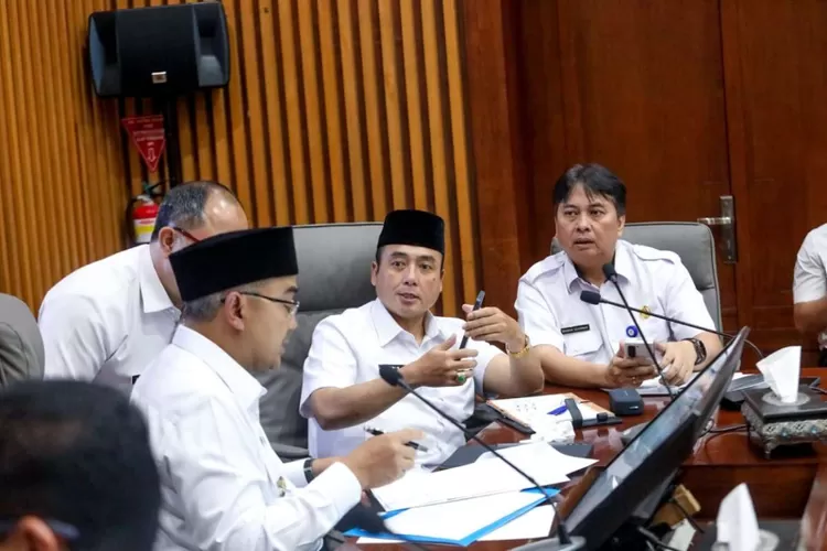 Pemerintah Kota Bandung menyiapkan hotline Bandung Siaga 112 untuk warga yang ingin mengadu tentang premanisme hingga parkir liar (Pemprov Jabar)