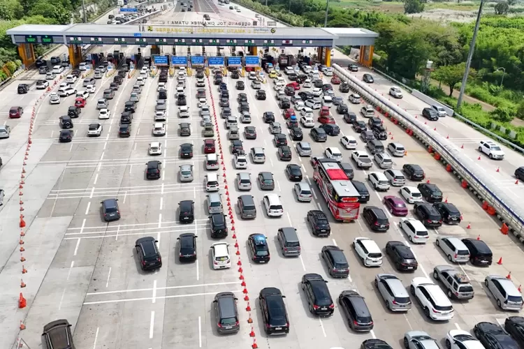 Ilustrasi rekayasa lalu lintas Arus balik Lebaran 2025. (DERY RIDWANSAH/ JAWAPOS.COM)