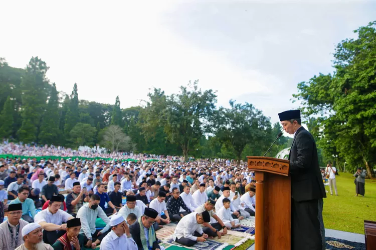 Wali Kota Bogor, Dedie Rachim memaknai Hari Raya Idul Fitri Lebaran 2025 sebagai momentum suci untuk saling memaafkan dan perbaiki hubungan (Pemkot Bogor)