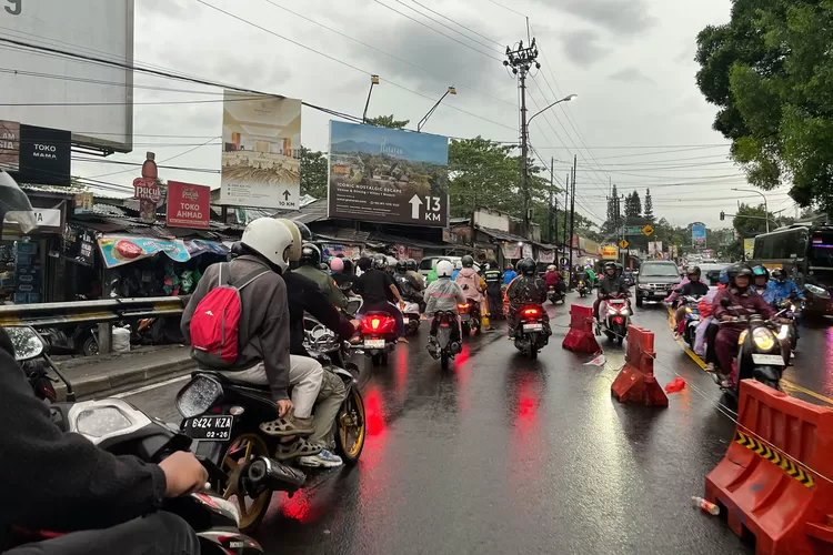 Berikut jadwal sistem Ganjil Genap (Gage) di kawasan Puncak, Bogor, pada hari ini, Jumat, 24 Oktober 2025. (Fahriza)