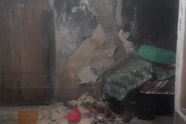 Kota Bogor diguncang gempa bumi 4,1 magnitudo. Kecamatan Bogor Selatan terdampak parah, banyak rumah yang rusak dan retak (IST)