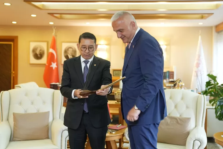 Perkuat kemitraan lewat kebudayaan, Menteri Kebudayaan Fadli Zon bertemu Menteri Kebudayaan dan Pariwisata Turkiye Mehmet Nuri Ersoy (IST)