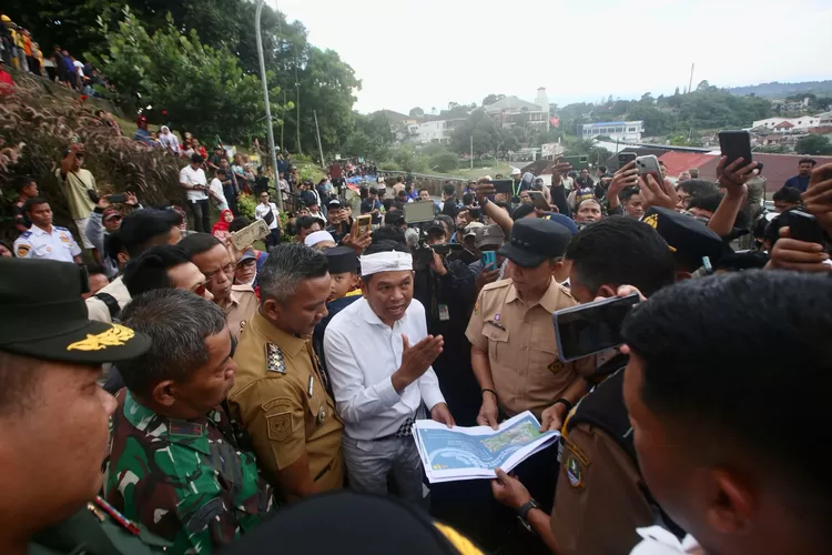 Gubernur Jawa Barat Dedi Mulyadi saat berada di Kota Bogor. (Rifal/Metropolitan)