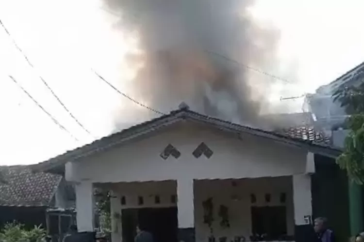 Kebakaran di SDN Kalongsawah 1 Jasinga, Kecamatan Jasinga, Kabupaten Bogor. (Ist)