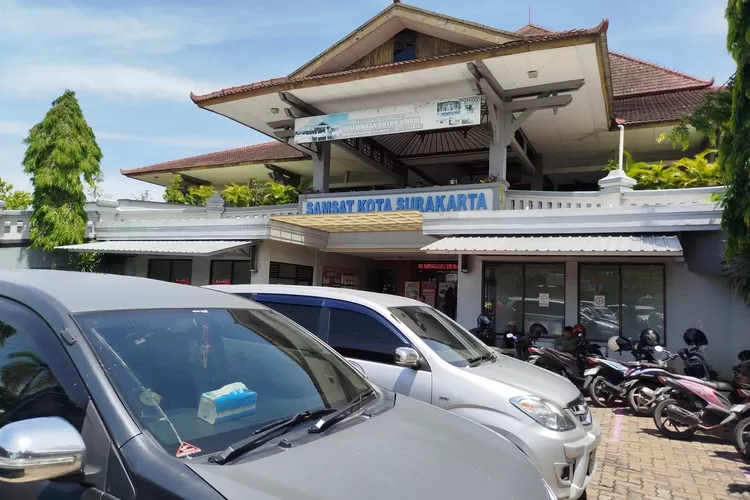 ILUSTRASI Kenaikan opsen pajak kendaraan jadi sorotan karena dinilai mengancam industri otomotif dan juga membebani masyarakat (ist)