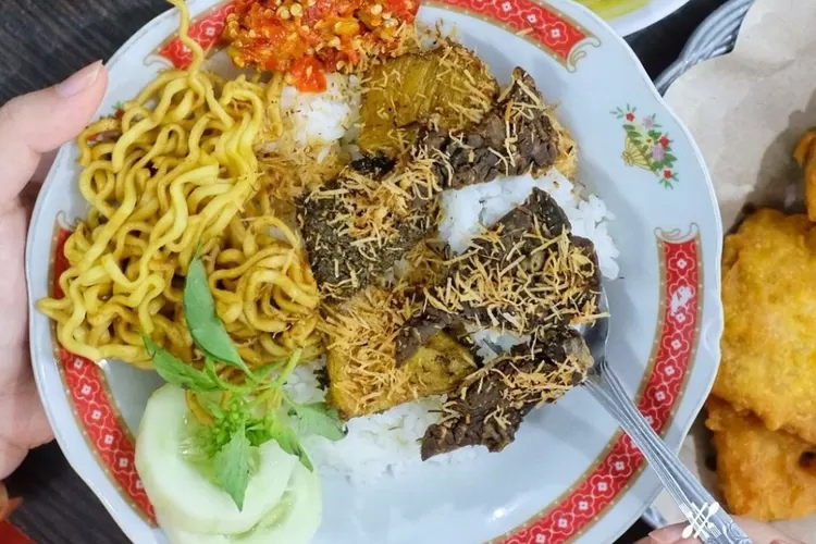 Pecinta kuliner dan jeroan merapat, nih rekomendasi tempat wisata kuliner nasi babat paling enak di Gresik (Instagram/@amazingindonesiafood)