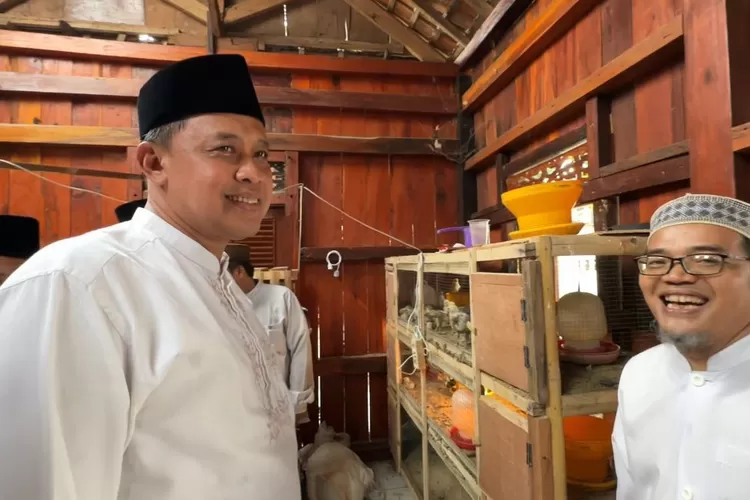 Wali Kota Bekasi, Tri Adhianto merasa bangga dengan progam kemandirian pangan yang dilakukan Pondok Pesantren Fatimiyah
