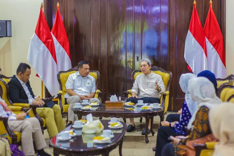 Pemkot Bogor dan BPOM membahas tentang upaya mencegah kasus keracunan makanan dari program MBG tak terulang di Kota Bogor.  (Humas Pemkot Bogor)