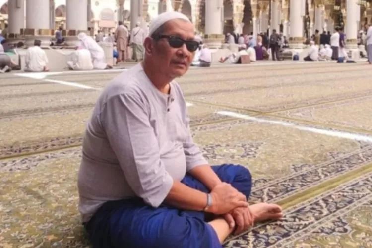 Slaah satu jemaah haji asal Desa Cimaja, Kecamatan Pelabuhanratu, Kabupaten Sukabumi, Agung Dewanto (60) meninggal dunia di Tanah Suci dan langsung dimakamkan di Madinah pada Minggu, 11 Mei 2025. (Ist)