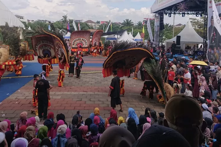 Pawai&nbsp;budaya Lebaran Depok 2025&nbsp;di Jalan Boulevard, Grand Depok City, Kota Depok,&nbsp;Sabtu, 17 Mei 2025. (Ali)
