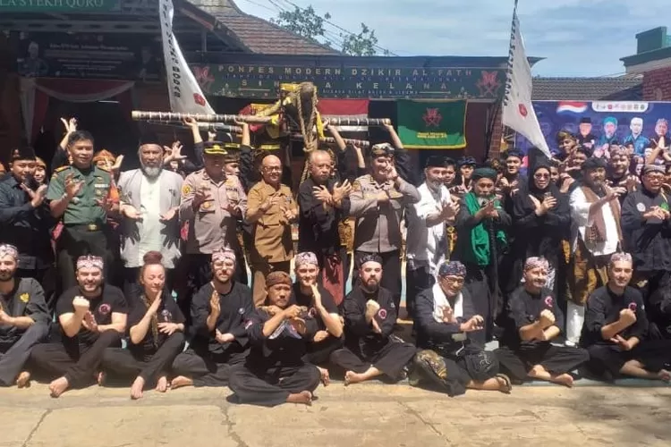 Workshop&nbsp;internasional memperingati HUT ke-77 Ikatan Pencak Silat Indonesia (IPSI) di Pondok Pesantren Dzikir Al Fath Sukabumi, Senin, 19 Mei 2025. (UM)