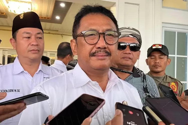 Bupati Sukabumi Asep Japar (UM)