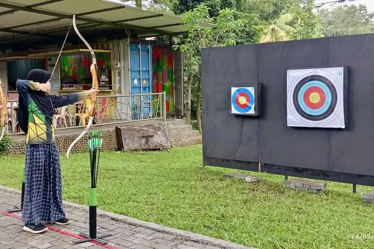Olahraga panahan kini hadir di Wisata SKI Bogor, Katulampa, Kota Bogor. (Wisata SKI Bogor)