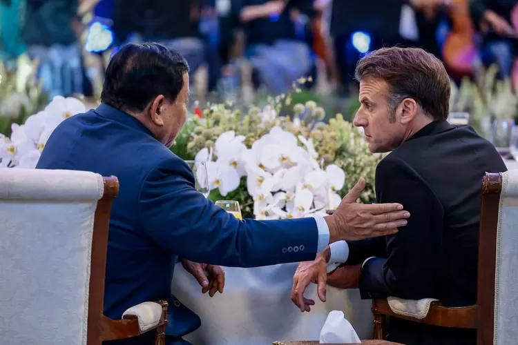 Presiden RI Prabowo Subianto saat menjamu Presiden Republik Prancis Emmanuel Macron di Istana Negara, Jakarta pada Rabu, 28 Mei 2025. (Tim Media Kepresidenan)