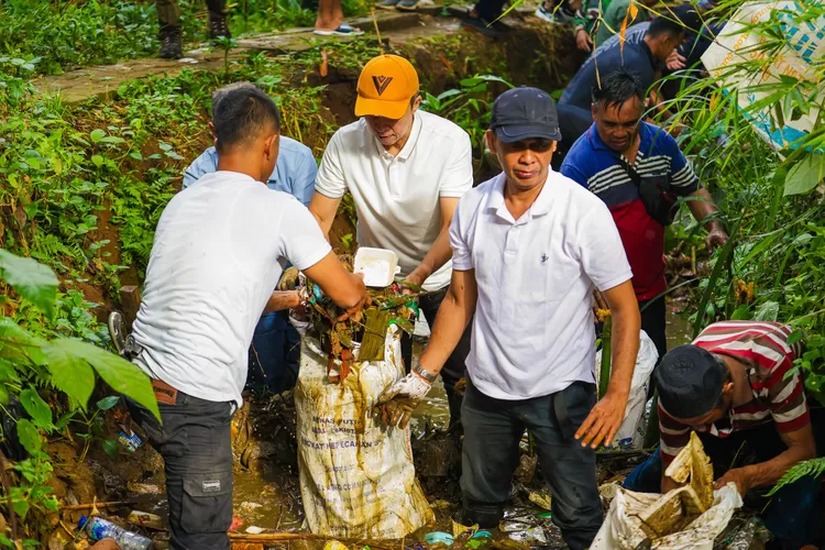 Wali Kota Bogor Dedie Rachim meluncurkan program Dedeuh ka Lembur yang jadi jurus jitu Pemkot Bogor untuk menjaga lingkungan (Pemkot Bogor)