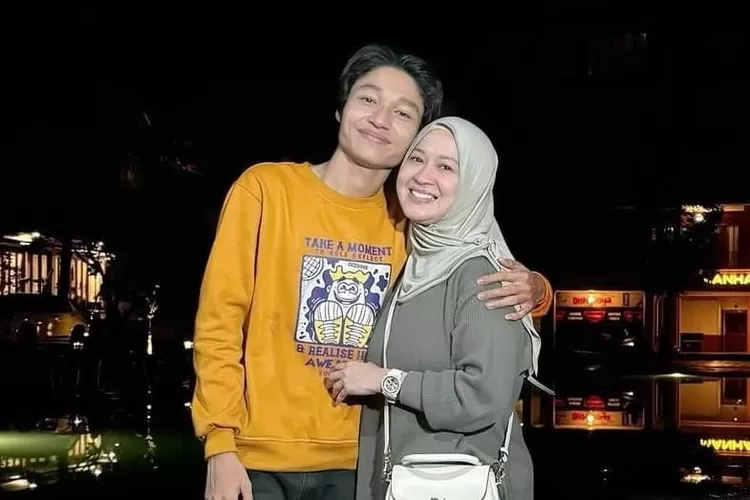 Kiesha Alvaro dan Sang Ibu, Okie Agustina. (Instagram Okie Agustina)