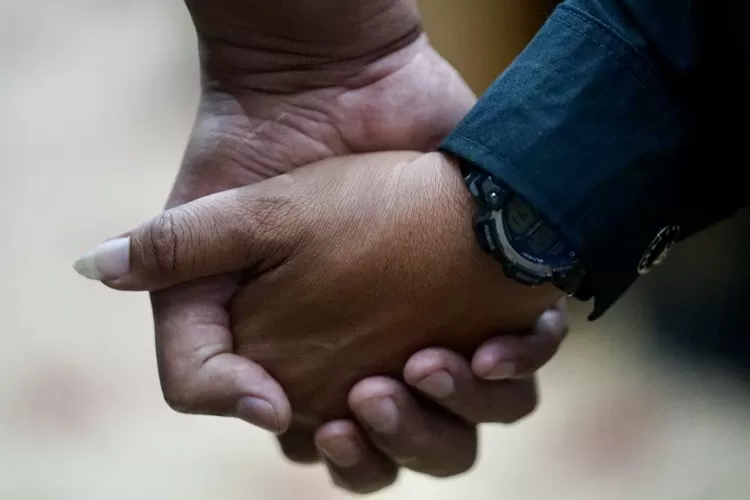 Ilustrasi hubungan sesama jenis. (Arifin - Metropolitan)