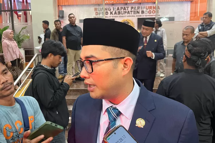 Ketua DPRD Kabupaten Bogor Sastra Winara (Riza)