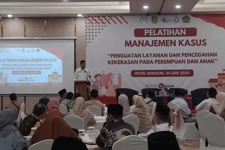 Pelatihan Manajemen Kasus untuk penguatan layanan dan pencegahan kekerasan pada perempuan dan anak di Hotel Horison Sukabumi, Selasa, 24 Juni 2025. (Ist)