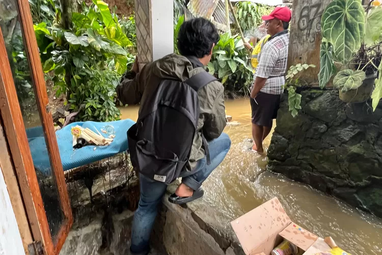 Bencana banjir bandang di Megamendung, Puncak Bogor sisakan cerita pilu (Fahriza/Metropolitan)