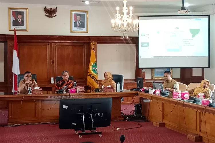 FGD DLH Kota Sukabumi membahas isu prioritas 2025. (Ist)