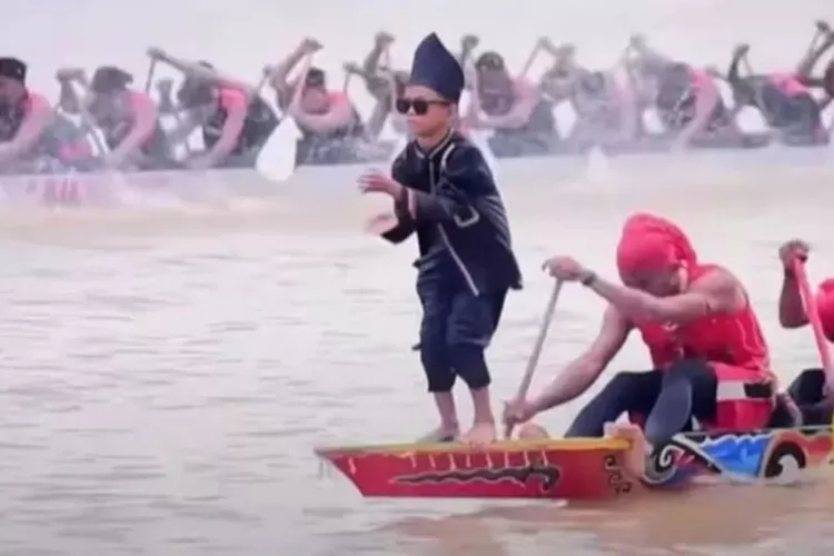 MD Entertainment akan angkat tradiri Pacu Jalur menjadi sebuah film, tuai beragam respon dari warganet. (Internet)