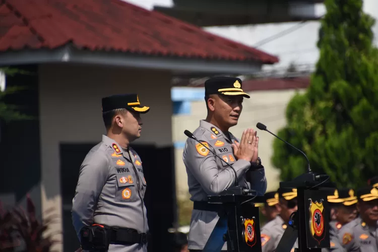 serah terima jabatan Kapolres Bogor dari AKBP Rio Wahyu Anggoro ke AKBP Wikha Ardilestanto di Mapolres Bogor, Sabtu, 19 Juli 2025. (Polres Bogor)
