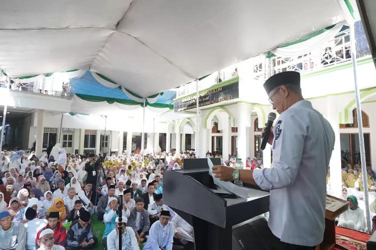 Haul ke-75 Mama Ajengan KH Ahmad Sanusi sekaligus milad ke-91 Pondok Pesantren Syamsul Ulum Gunungpuyuh, Kota Sukabumi, Sabtu, 19 Juli 2025. (Ist)