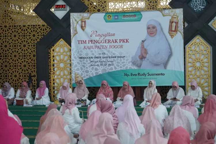 Penganian TP PKK Kabupaten Bogor di Masjid Baitul Faizin, Cibinong, Selasa, 22 Juli 2025. (Diskominfo)
