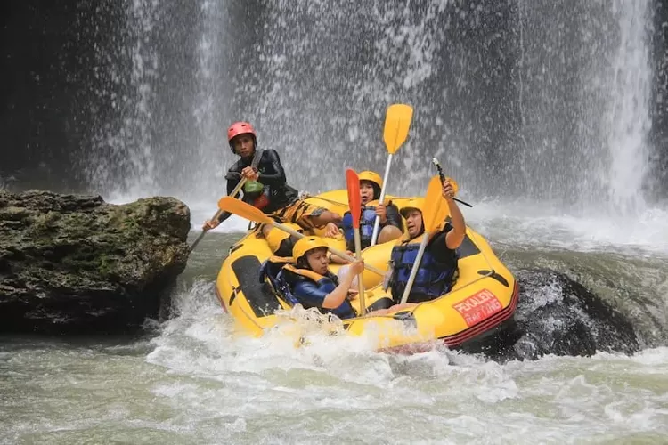 Rekomendasi wisata rafting di Malang yang dapat menantang nyali! (GoogleMaps/Luqman Habibur)