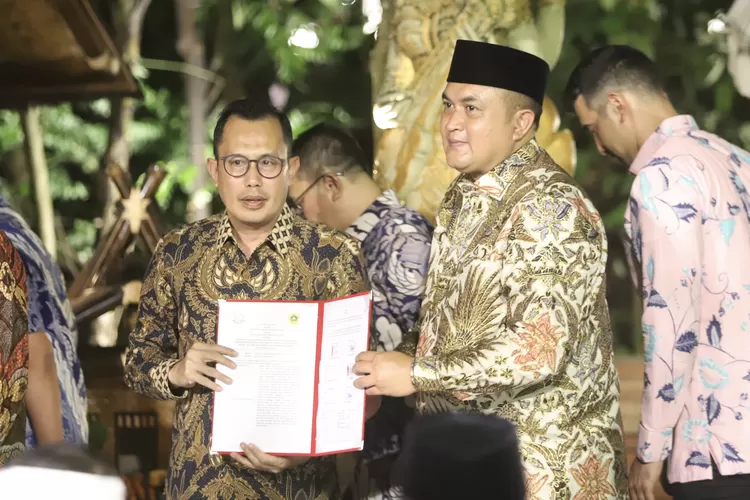 Bupati Bogor Rudy Susmanto saat peluncuran aplikasi Jaga Desa di kawasan Lemah Haur, Lembur Pakuan, Desa Sukasari, Kabupaten Subang, Selasa, 29 Juli 2025. (Diskominfo)