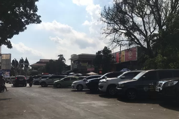 Ilustrasi parkir liar di Kota Sukabumi (UM)