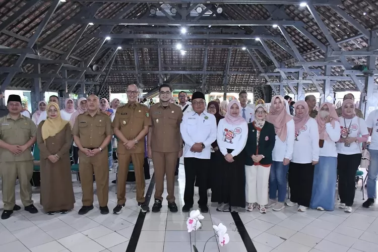 Peluncuran Program Pemeriksaan Kesehatan Gratis (PKG) bagi anak usia sekolah di Kota Sukabumi, Senin, 4 Juli 2025. (Ist)