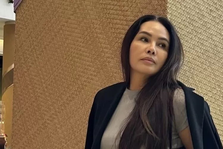 Fitri Salhuteru Dikabarkan Meninggal Dunia.