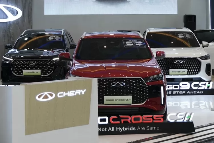 Chery pamer Tiggo Cross dan Tiggo 9 CSH dalam ajang GIIAS Surabaya 2025 yang berlangsung dari 27 - 31 Agustus 2025. (Instagram : giias_surabaya)
