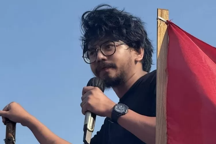 Ferry Irwandi menyebut temuan dalang demo 25 Agustus dengan seruan bubarkan DPR hanya dari jejak digital. (Instagram : irwandiferry)