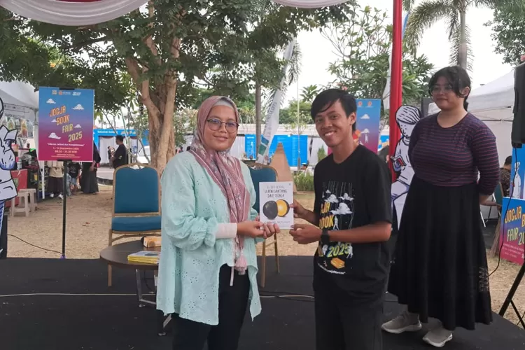 Bedah Buku di Jogja Book Fair