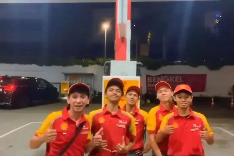 Viral Video Pegawai SPBU Shell Ucap Perpisahan (Lambe Turah)