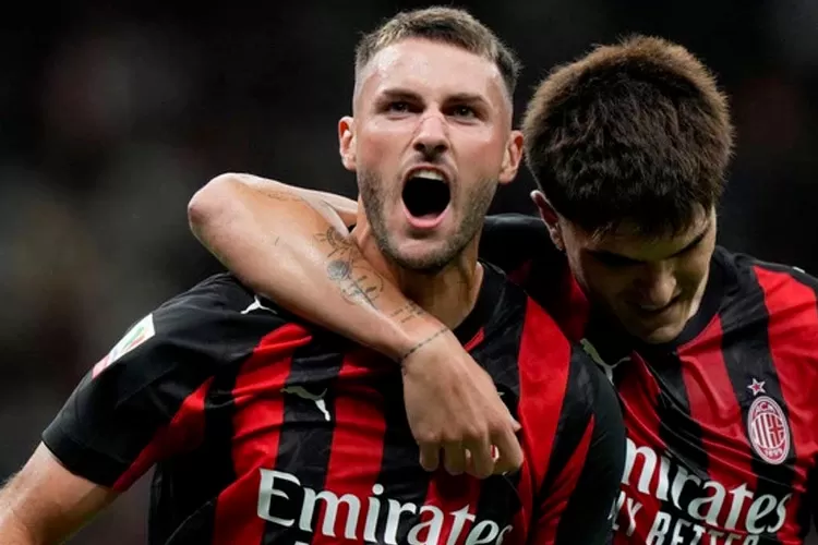 Penyerang AC Milan Santiago Gimenez cetak gol (Net)
