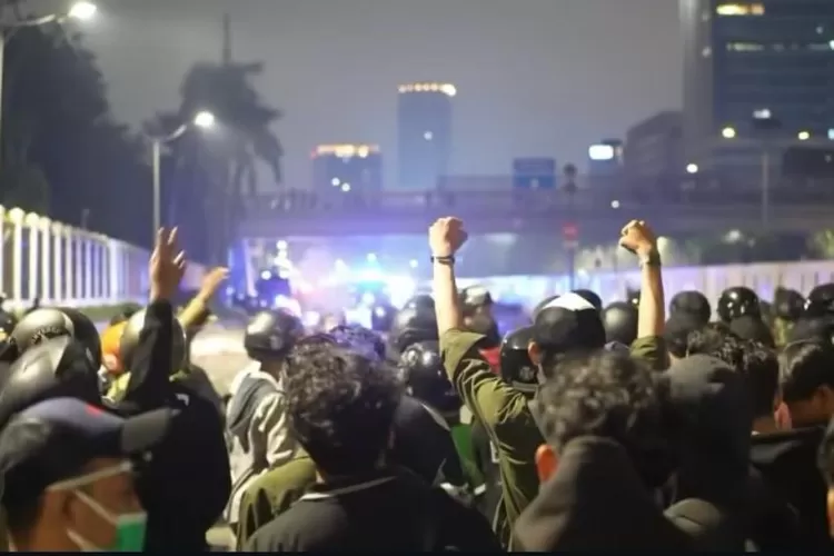 Bareskrim Polri ungkap 959 tersangka demo anarkis dan 295 diantaranya adalah pelajar (Instagram/@storyrakyat_)