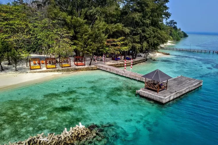 Liburan Seru di Pulau Seribu. (Wisata Pulau Seribu)