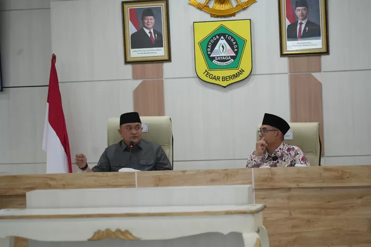 Pembangunan desa jadi kunci, Bupati Bogor Rudy Susmanto memimpin rapat perumusan Perbup Bantuan Keuangan Desa (Pemkab Bogor)