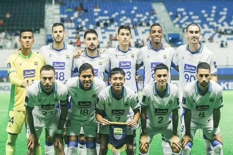 Adam Alis beberkan kesiapan skuad Persib Bandung hadapi PSBS Biak di lanjutan BRI Super League 2025-2026 pada Jumat 17 Oktober 2025. (Instagram : adamalis93)