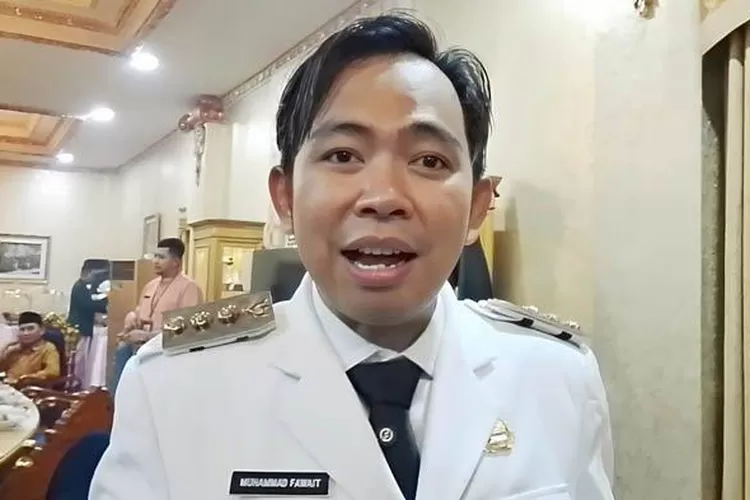 Profil Gus Fawait, Bupati Muda Jember