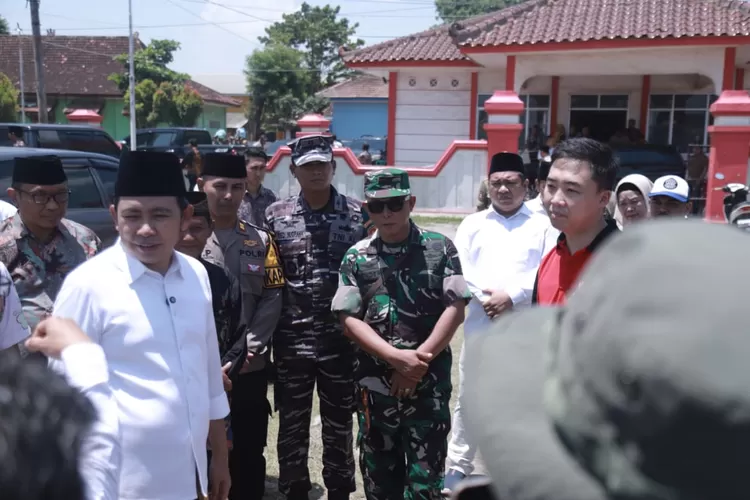 Bupati Jember Gus Fawait berencana merenovasi dan menata ulang Alun-Alun Puger, Kecamatan Puger.  (dok. Ist)