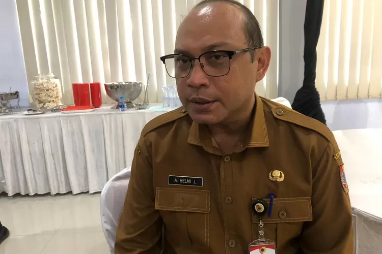 Plt Kepala Dinkes Jember Akhmad Helmi Luqman menyebut akan mendampingi tiga RSUD yang terjerat utang program J-Keren.   (dok. Ist)