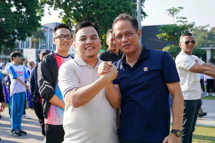 Ketua DPRD Kota Bogor Adityawarman Adil bersama Menteri LH Hanif Faisol (DPRD Kota Bogor)