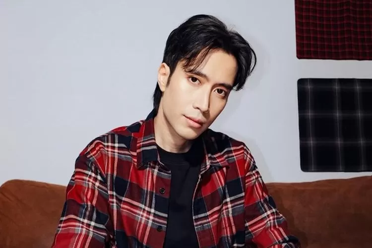 Beragam reaksi netizen,  Vidi Aldiano putuskan hiatus sementara dari dunia musik untuk pemilihan dan siapkan karya baru (Instagram/@vidialdiano)