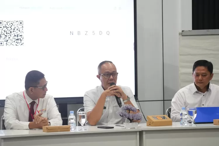 Wali Kota Sukabumi, Ayep Zaki saat membukan kegiatan pelatihan kepemimpinan bagi pejabat eselon III di lingkup Pemkot Sukabumi.  (Usep Mulyana Metropolitan)