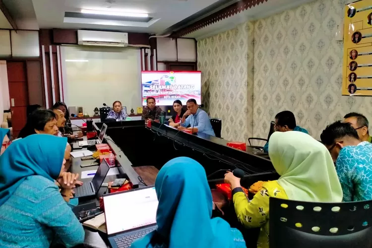 Komisi IV DPRD Kota Bekasi memanggil BPJS Ketenagakerjaan untuk menggelar pembebasan premi dan pengawasan terhadap kepesertaan (DPRD Kota Bekasi )